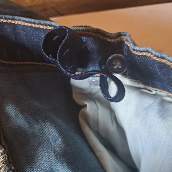 Old Navy Dark Wash 360 Stretch Built-In Tough High Waisted Slim Fit Jeans 20Plus - Picture 8 of 10